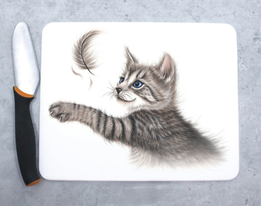 Grå katt och fjäder - skärbräda (kattraser, kattunge)