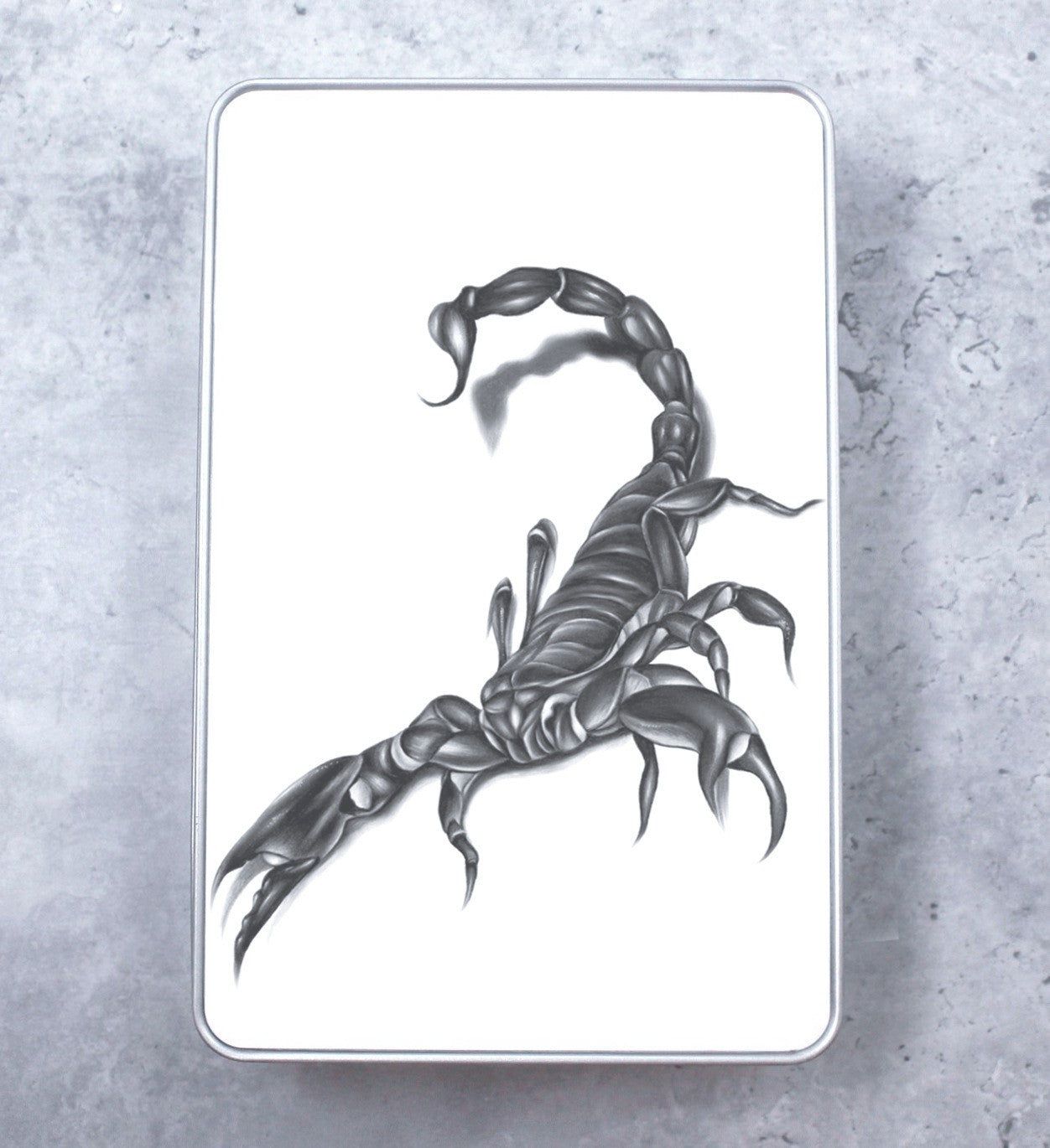 Skorpioni Mustavalkoinen -Peltirasia (Horoskoopit)